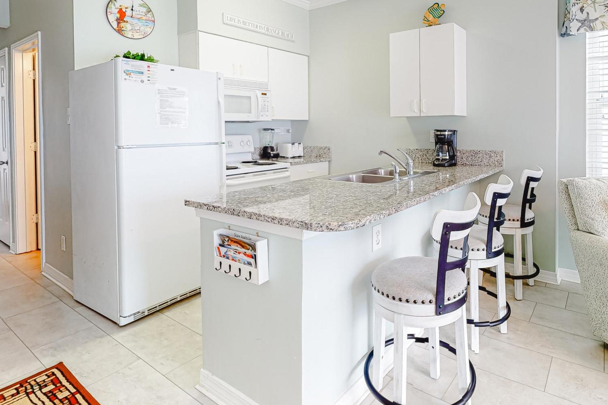 Tradewinds Condos II Orange Beach Room photo